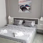 Laguna Guest house 2*