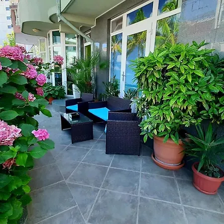 Къща за гости Laguna