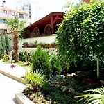 Konukevi Laguna
