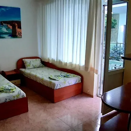 Casa de hóspedes Laguna 2*
