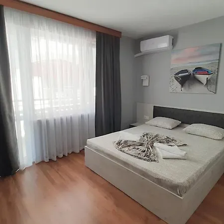 Guest house Laguna 2*